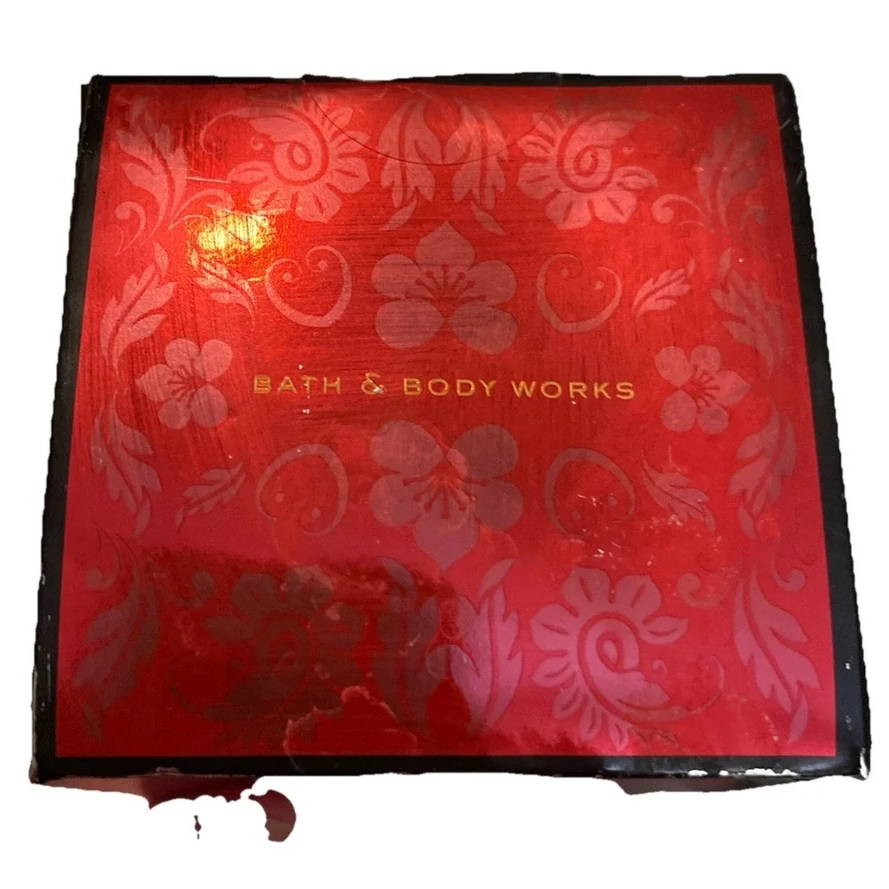Bath&Body works Japanese cherry blossom limited edition shimmer wand Damaged Box